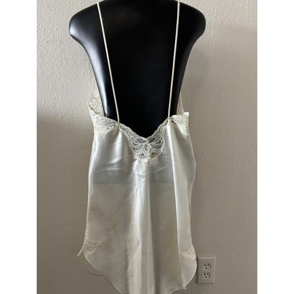 Cacique Teddy Tank Top Slip Size Large - Picture 3 of 4